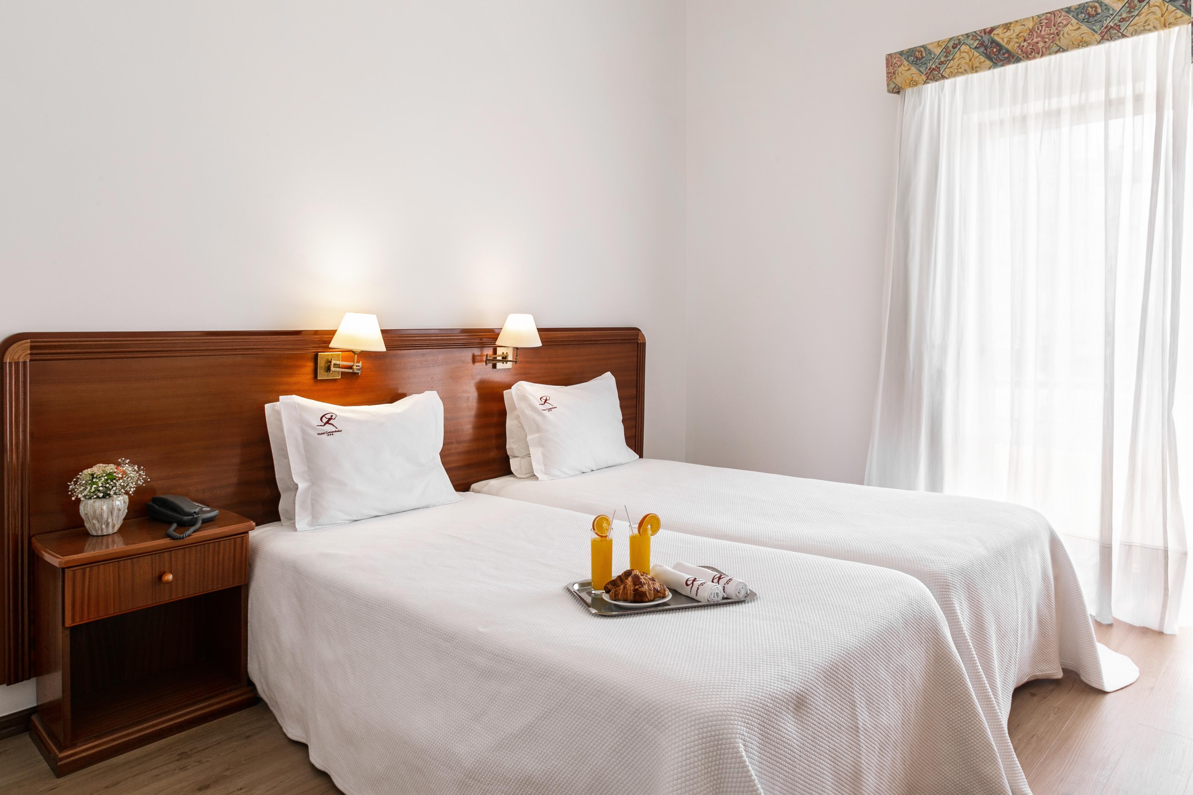 Hotel Comendador บอมบาร์ฮัล ภายนอก รูปภาพ