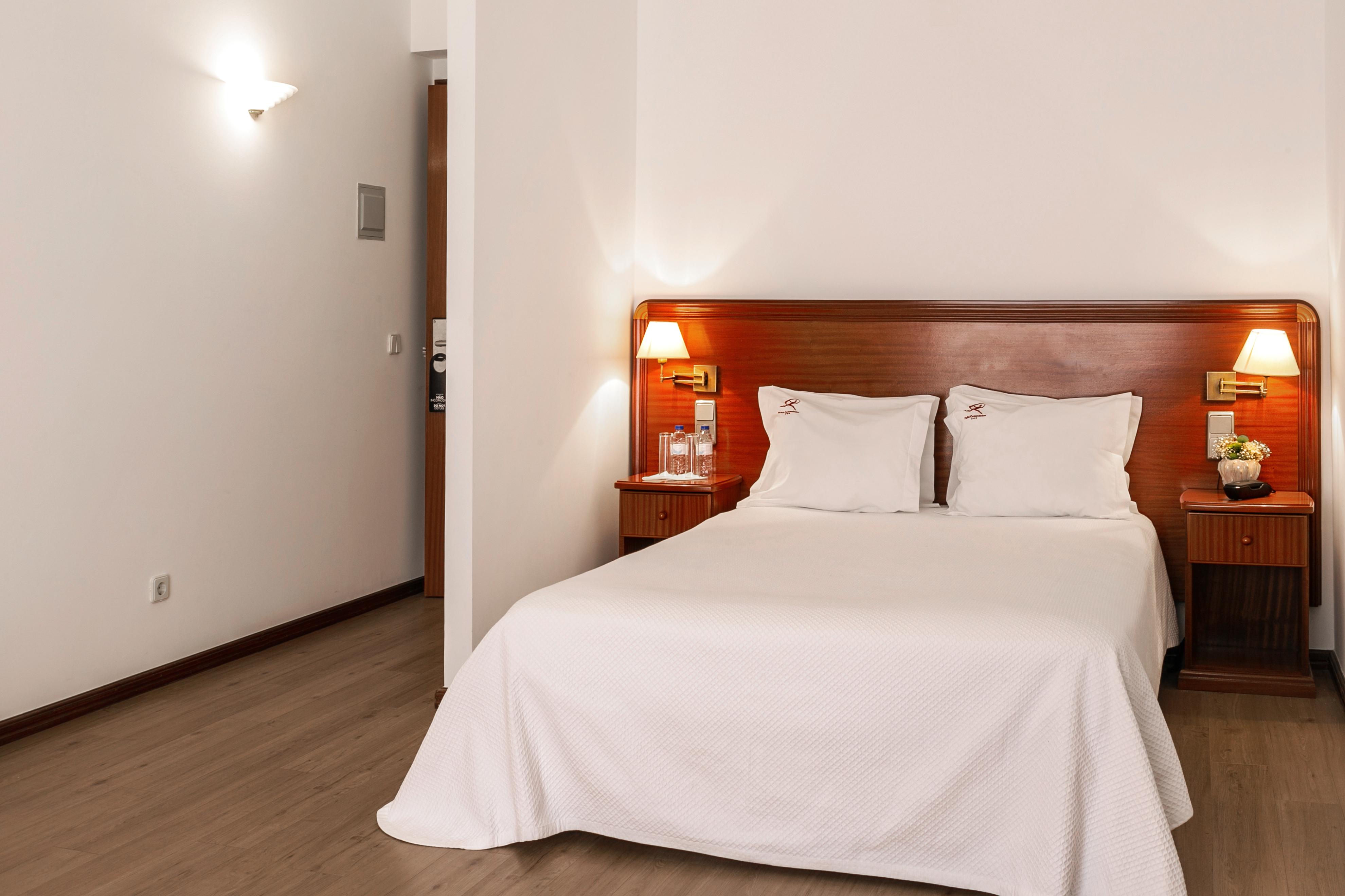 Hotel Comendador บอมบาร์ฮัล ภายนอก รูปภาพ