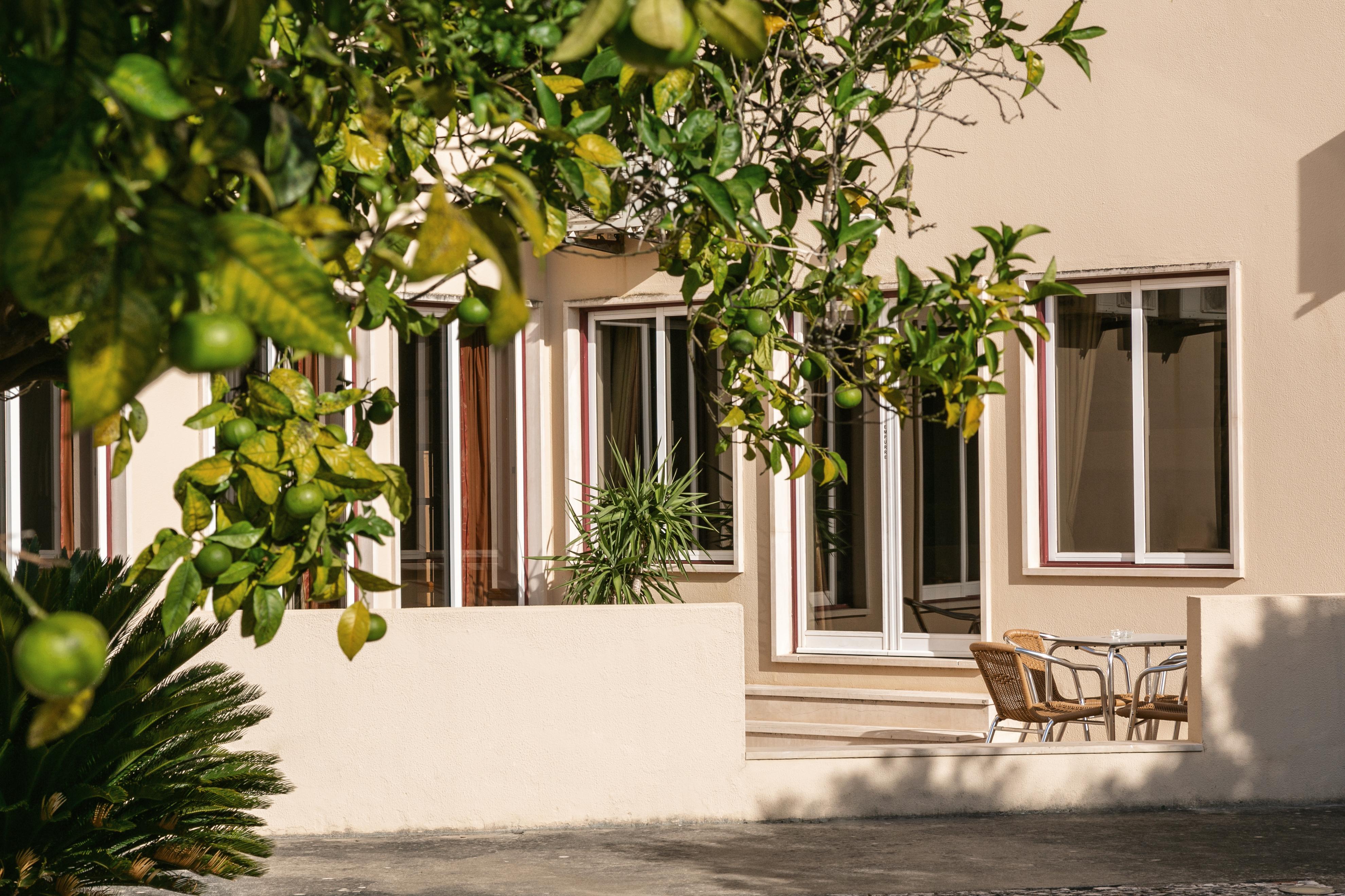 Hotel Comendador บอมบาร์ฮัล ภายนอก รูปภาพ